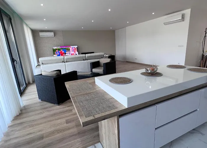 Castelo View Apartment *